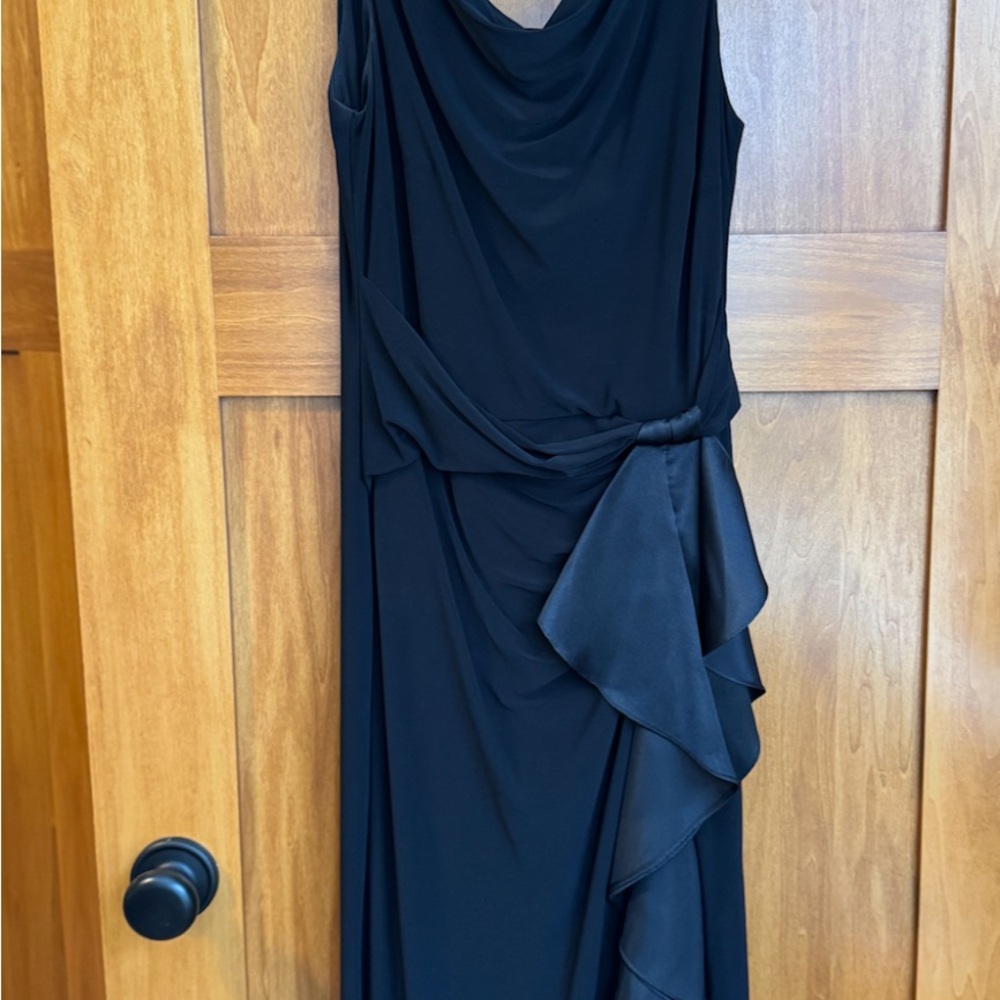 Elegant Black Evening Dress